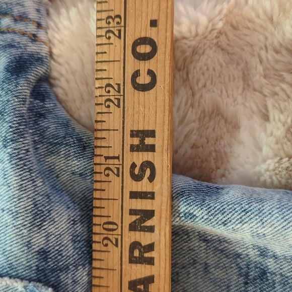 Thrill distressed denim jacket - Picture 10 of 12